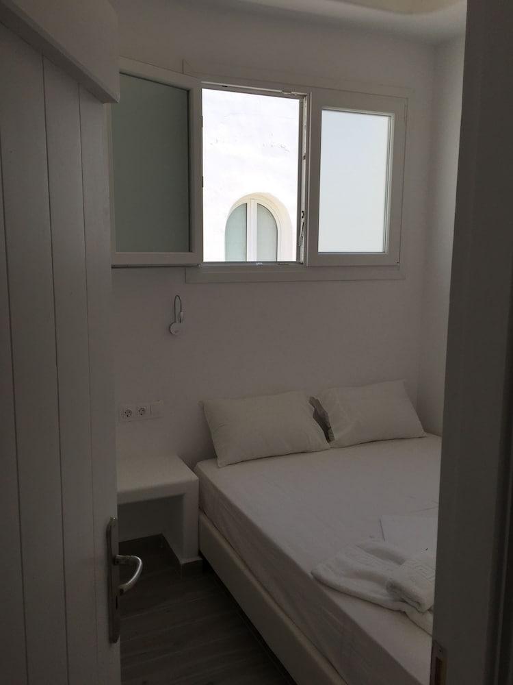 Depis Suites Naxos City Zewnętrze zdjęcie